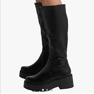 Below the Knee black platform boots!!!